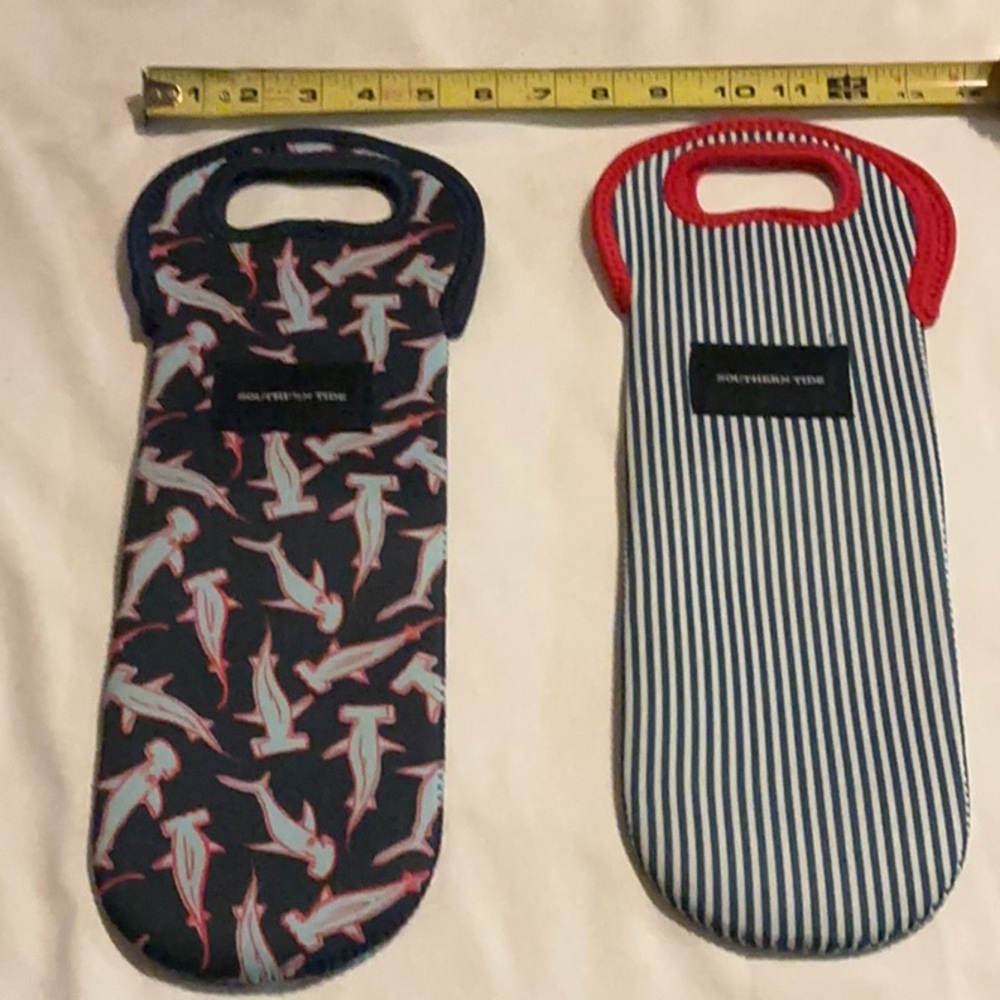 NEW Set of 2 Southern Tide Wine Bottle Holders striped & hammerhead shark design - Picture 3 of 4